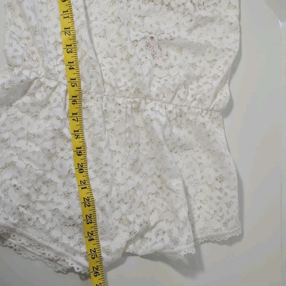 Victoria’s Secret Lace Teddy Nightie Sexy Size M‎ Off White Lingerie Romper